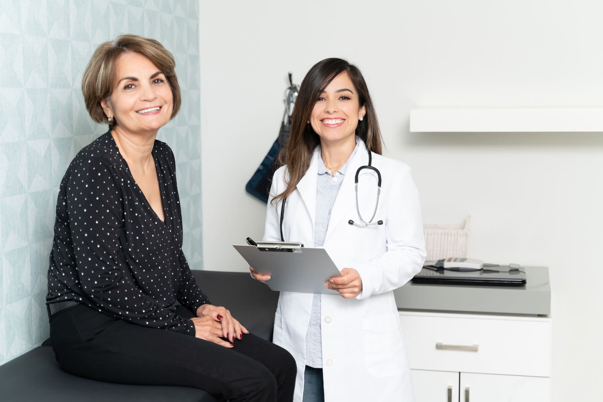 When to See a Gastroenterologist for Digestive Issues